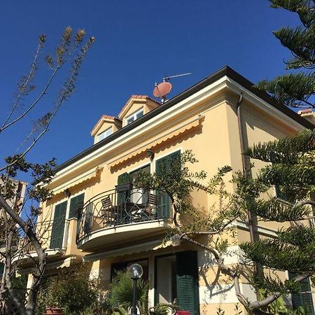 Appartamento Villa Rita A 100 M Dal Mare! วาลเลโครเซีย ภายนอก รูปภาพ